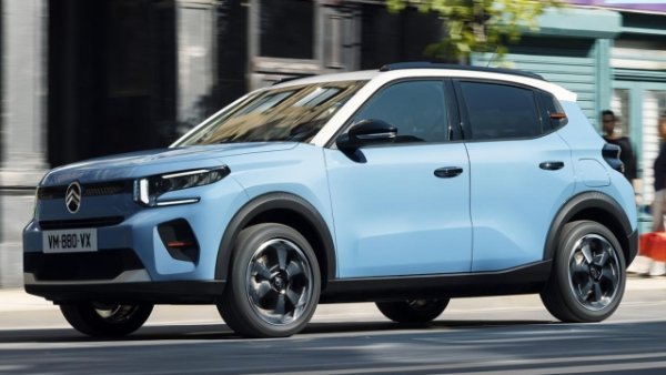 Групата Stellantis присъства в челната десетка с най-новата версия на Citro&euml;n C3, като цената му на километър е оценена от ACI на 0,42 евро. Моторът е трицилиндров двигател 1.2 PureTech S&S със 100 коня е съчетан с механична скоростна кутия. Според компанията разходът на гориво в комбинирания цикъл WLTP е между  5,4 и 6,1 л/км. Спринтира от 0 до 100 км/ч за 10,6 секунди при максимална скорост от 183 км/ч. 

Компактните размери и багажникът от 310 литра предлагат комфорт и прилично пространство в купето с пет места. Колата е оборудвана с 10,25" централен дисплей за инфоразвлекателна система, присъстващ в две от трите налични версии.